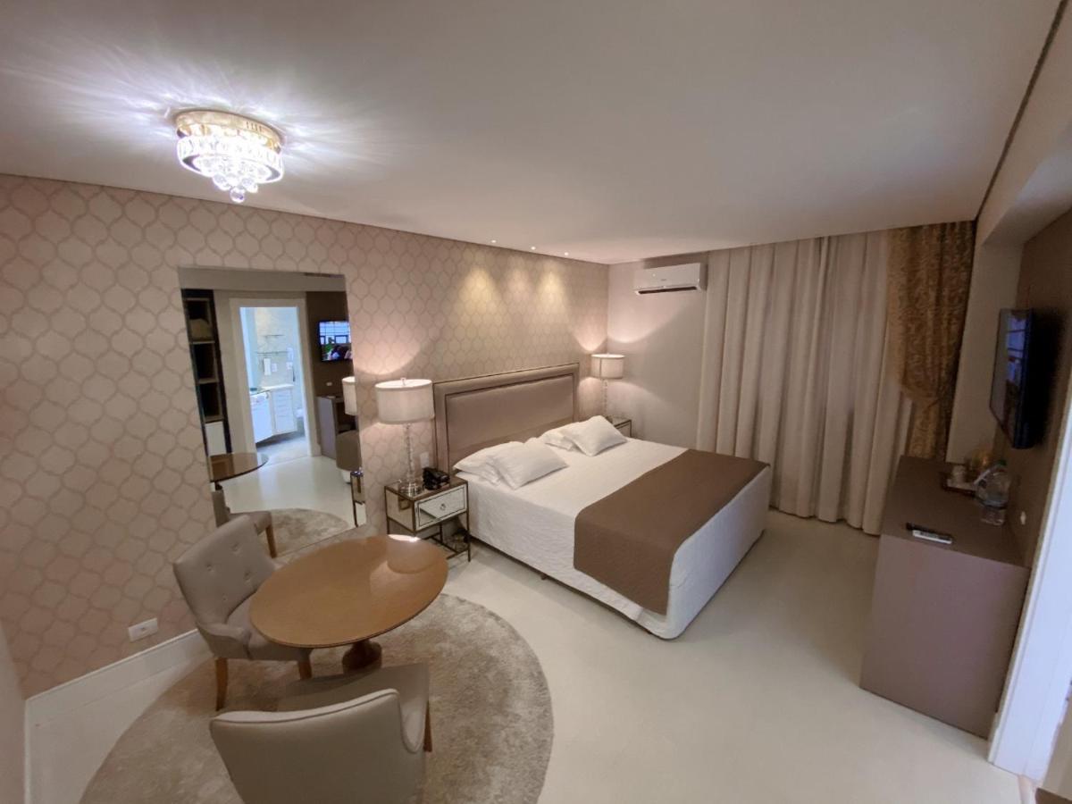 Deluxe Queen Suite,1118995758:JPEG